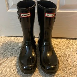 Hunter rain boots mid calf length black